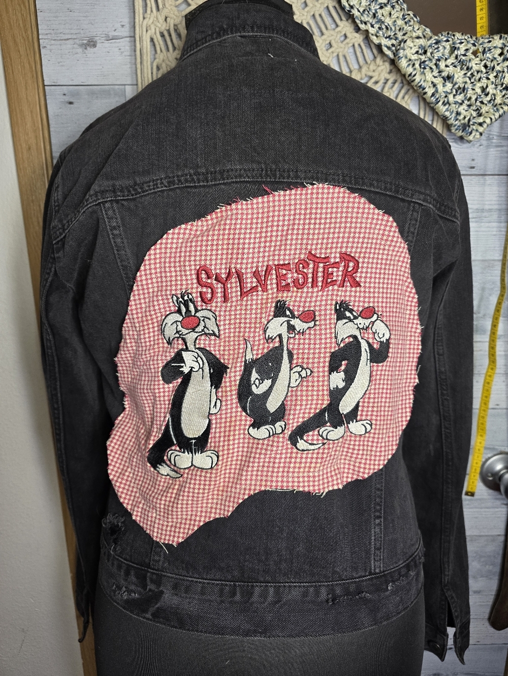 Abercrombie & Fitch Black Denim Jean Jacket with WB Sylvester Plaid Back
